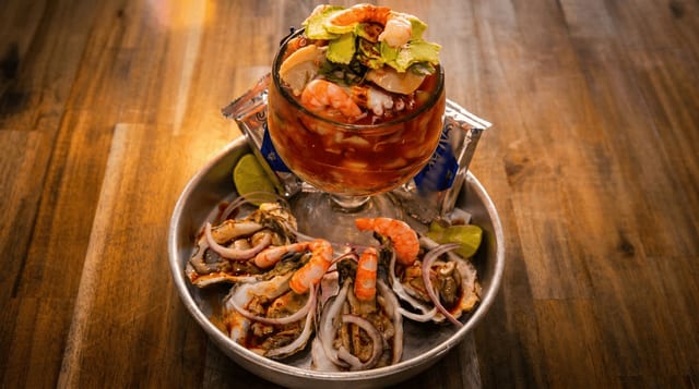 Coctel de Camarón (Shrimp).