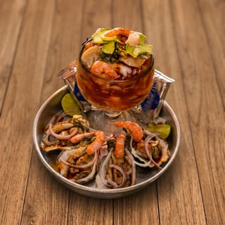 Coctel de Ostión (Oyster)
