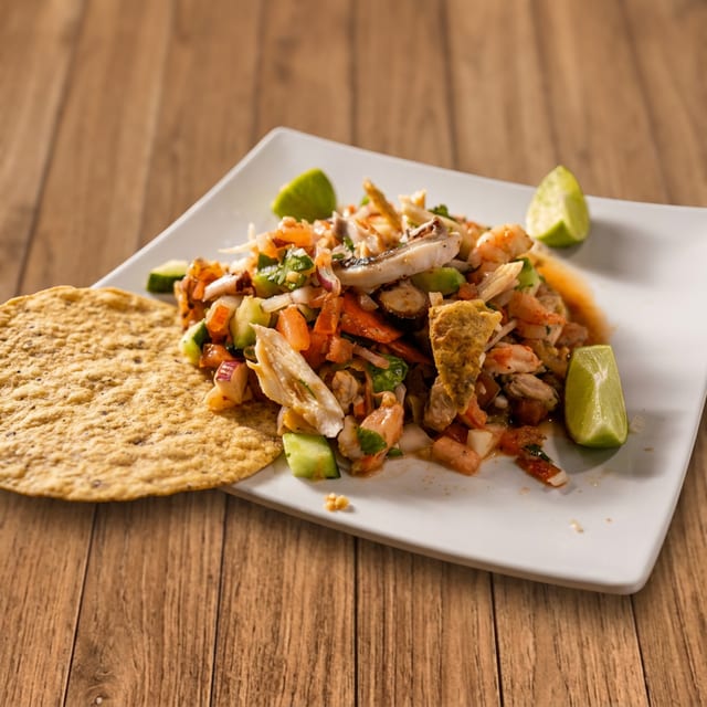 Tostada Mixta.